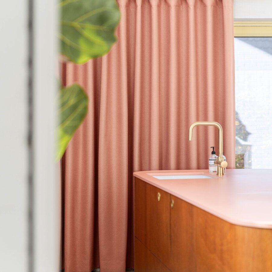 Sarteneja R6 - Midimalisme