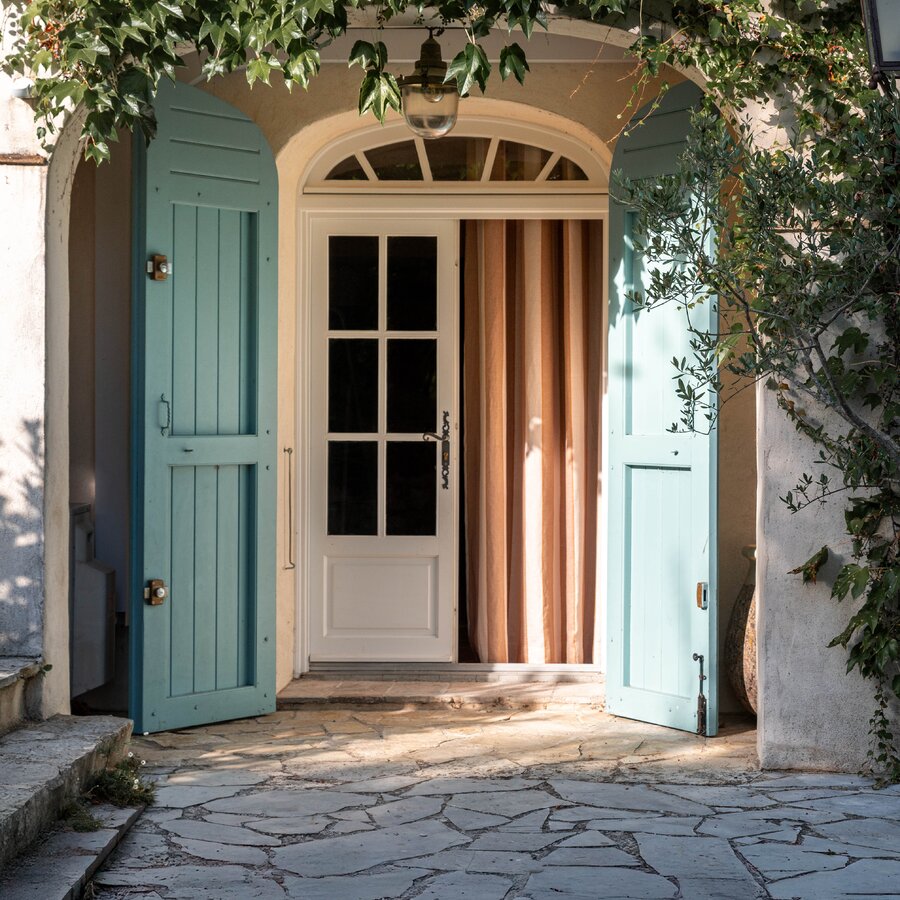 Riviera F7 - Mediterranean Dreams